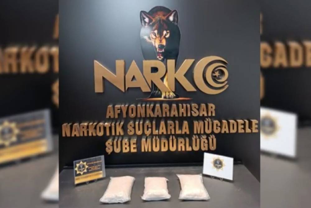 Afyonkarahisar'da 3 kilogram uyuşturucu ele ge&ccedil;irildi