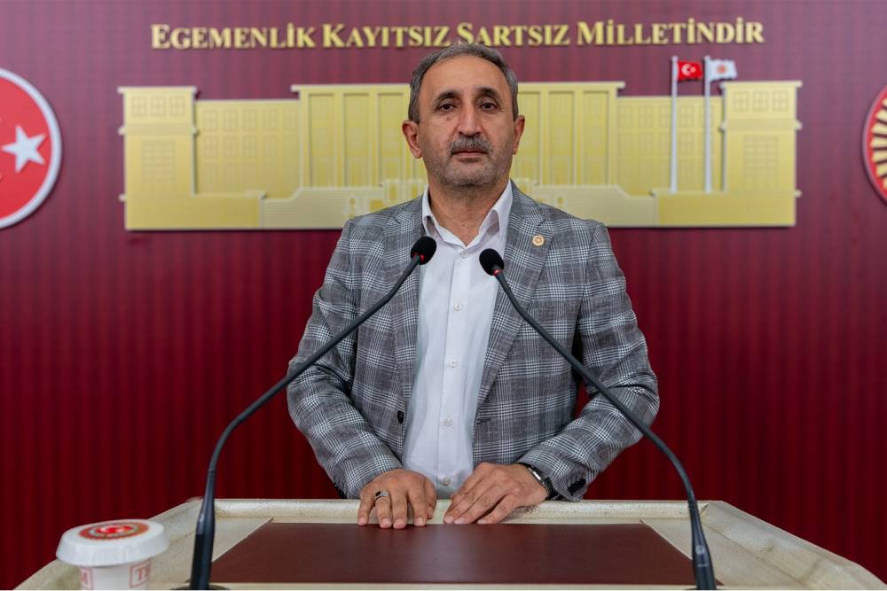 H&Uuml;DA PAR Milletvekili Demir, fahri Kur&rsquo;an kursu &ouml;ğreticilerinin ekonomik sorunlarına dikkat &ccedil;ekti