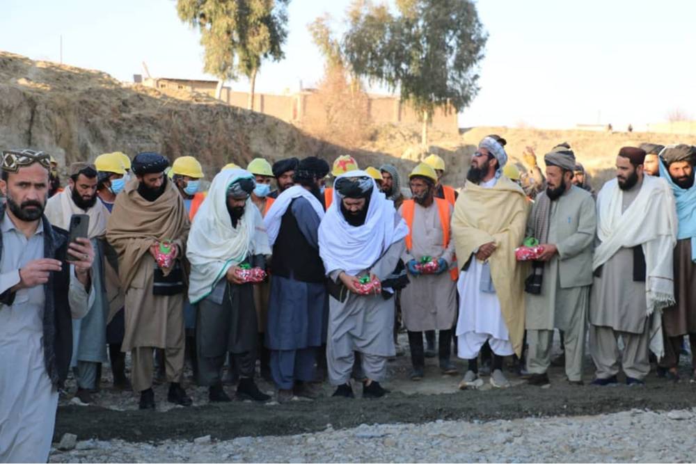 Afgan yetkililer Host eyaletinde 17 kalkınma projesini başlattı