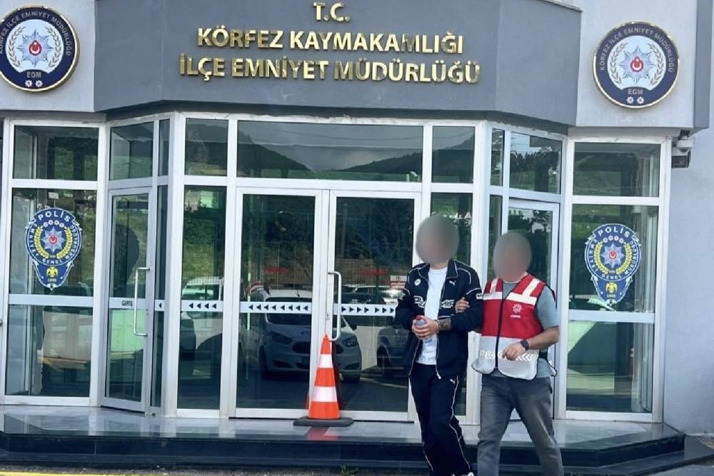 Kocaeli’de hırsızlık suçundan aranan şahıs yakalandı