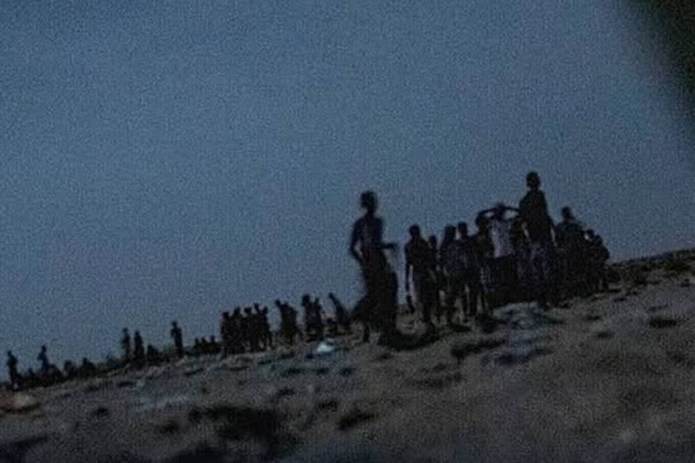 Cibuti a&ccedil;ıklarında g&ouml;&ccedil;men teknesi battı: 9 &ouml;l&uuml;, 45 kayıp