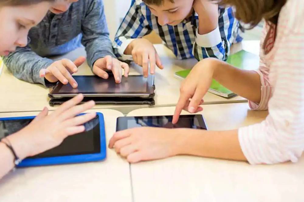 Endonezya, 16 yaş altı &ccedil;ocuklar i&ccedil;in sosyal medya yasağını y&uuml;r&uuml;rl&uuml;ğe koydu