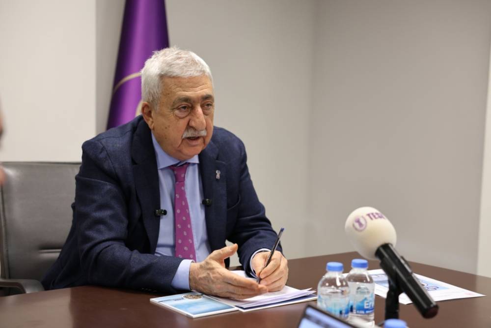 Deprem b&ouml;lgesindeki esnafa "iş s&uuml;rekliliği" desteği