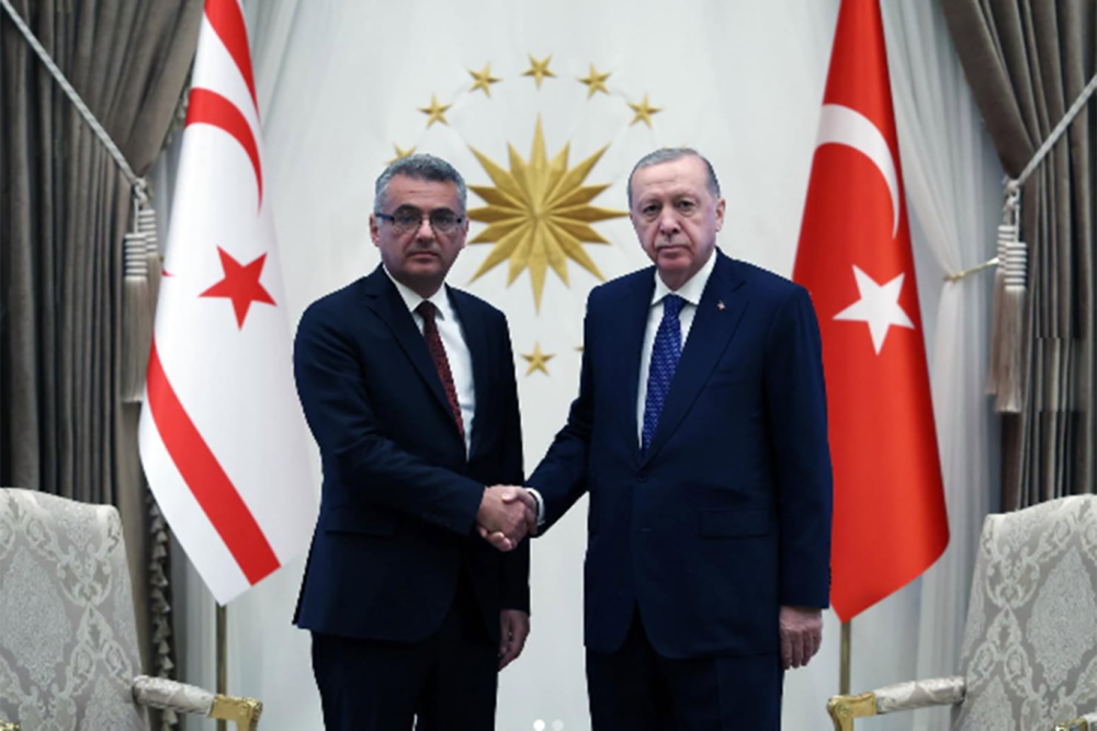 Cumhurbaşkanı Erdoğan, KKTC Cumhurbaşkanı Erh&uuml;rman ve KKTC Başbakanı &Uuml;stel ile g&ouml;r&uuml;şt&uuml;