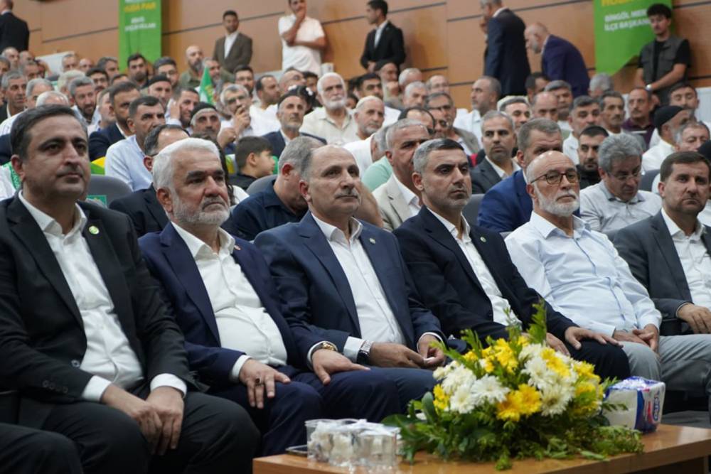 Yapıcıoğlu Bing&ouml;l'den seslendi: &Uuml;mmetin vahdeti i&ccedil;in canımızı taşın altına koymaya hazırız